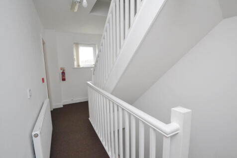 Plymouth View, Manchester, M13 photo 5