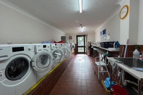 Laundry room.jpg