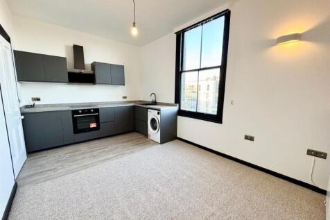 Flat in BN11 3NR