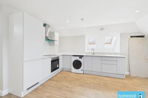Maxwell Mews, Egham photo 4