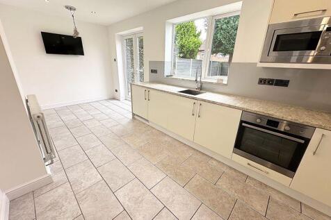 Robinsbay Road, Woodhouse Park, Manchester photo 4