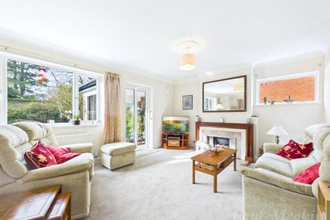 Living/ DIning Room