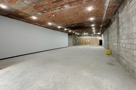 retailunitforrent_altrincham_0000s_0001_Layer145