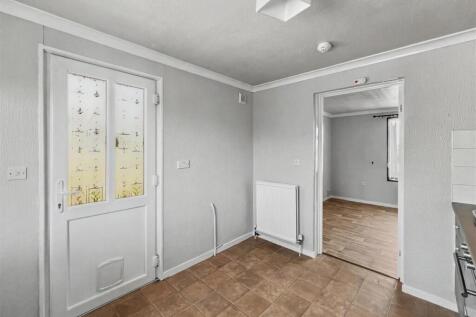 Glenbrook Crescent, Nottingham photo 5