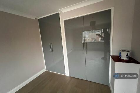 2 Double Integrated Wardrobes
