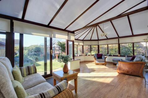 Conifer Close (4).jpg