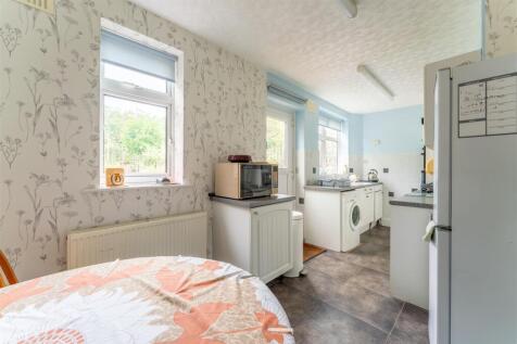 49 Homefarm Kitch.jpg