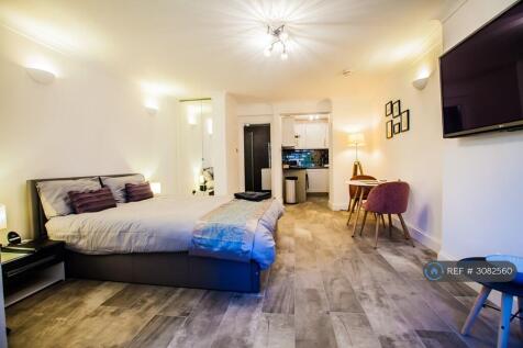 The Limes, Kingston Upon Thames, KT1 photo 3