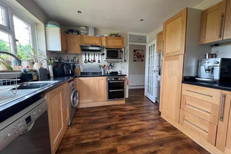 IMG-20250718-WA00...