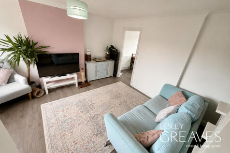 Third Avenue, Gedling, Nottingham photo 3