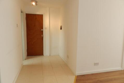 Portland Road, NN9 photo 5