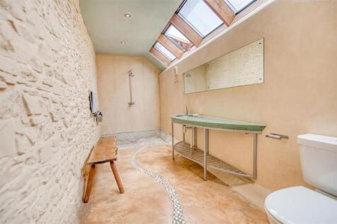 Barn Conversion Wet room and utility