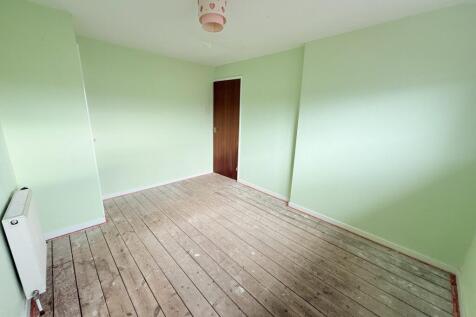 22 Mossdale, Dumfries, DG1 3RG - Braidwoods Solici