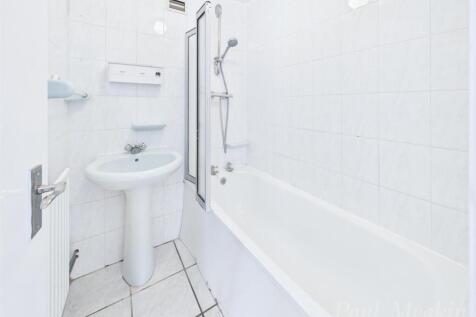 CAM01758G0-PR0610-STILL008.jpg