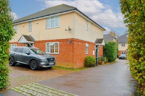 Warlingham, CR6 - property photo