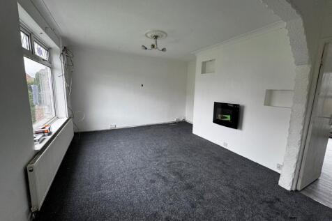 Creighton Avenue, Rawmarsh, Rotherham, South Yorkshire, UK, S62 photo 4