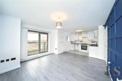 lounge and kitchen .jpg