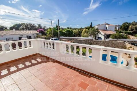 Country house with pool in Trebaluger