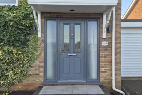 02 - House front 2.jpg
