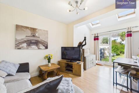 Living / Dining Kitchen