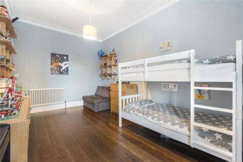 27 Falcon Gardens 43