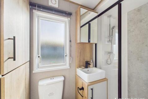 Cam02173g0 Pr0278 Still057