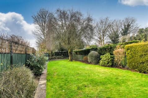 161 Clark Road - Garden (2).jpg