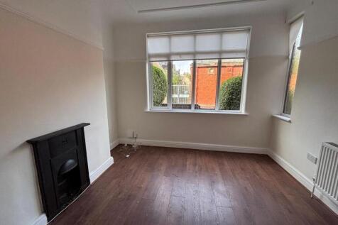 Front Lounge.jpg