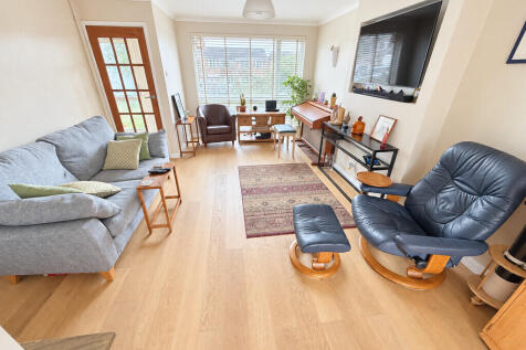 Lounge 1