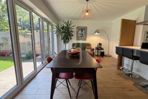 Toddbrook Close, Didsbury, M20 photo 4