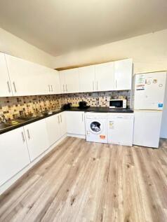 Flat Above, Bristol Road, Selly Oak, Birmingham photo 4