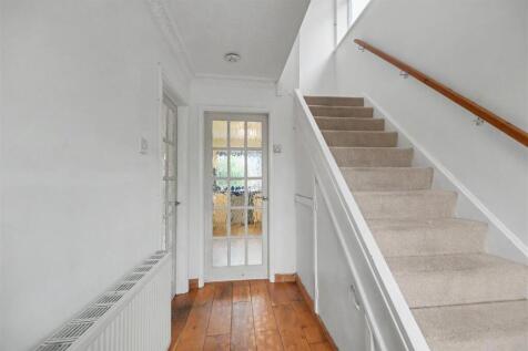 Entrance Hall_2.jpeg