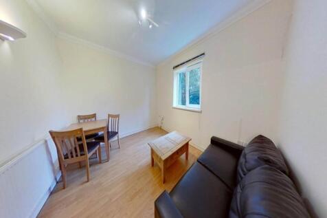 01_Living_Room_Wide_