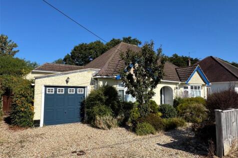 New Milton, BH25 - property photo