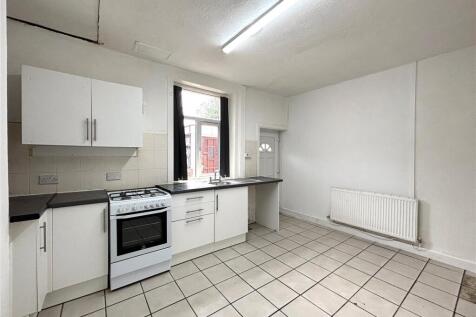 ASHFIELD ROAD, Rochdale, Greater Manchester, OL11 photo 4