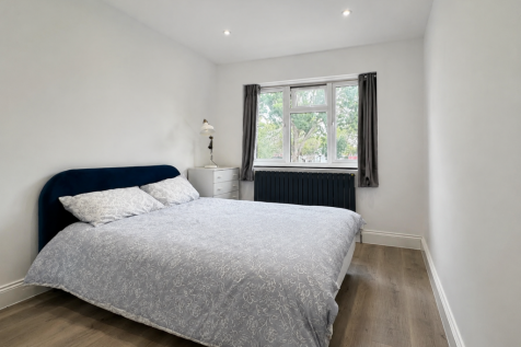 Wellwood Road, Ilford, Essex, IG3 photo 4
