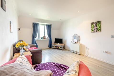 8696247-interior21.jpg