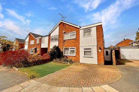 Room 3, 15 Plumpton Close, Luton, Bedfordshire, LU2 8JU photo 4