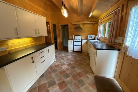 Kitchen Area.jpg