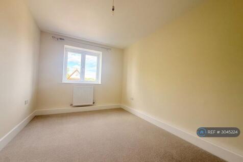 Station Road, Henlow, SG16 photo 5