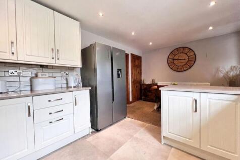Lascelles Hall Road, Huddersfield, HD5 photo 4