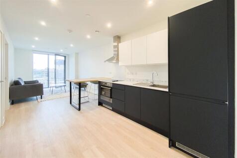 Laurence Place, Embankment West, M3 photo 4
