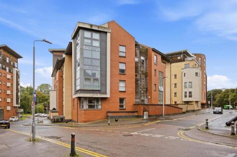 01-FLAT_8_1_CASTLE_STREET_GLASGOW_001.jpg