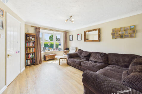 CAM03852G0-PR0648-STILL007