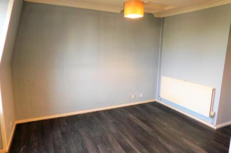 Mellow Purgess Close, Basildon, Essex photo 3
