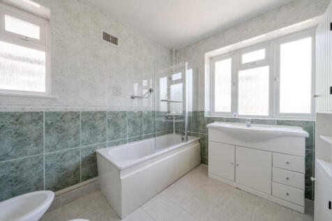 1-68233fdfce8fc-1...