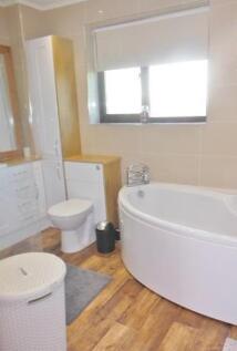 bathroom2.jpg