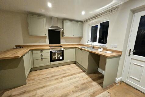 Primrose Close, North Hykeham, Lincoln photo 4