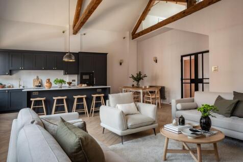 Living / Kitchen