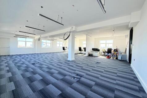 WhatsApp Image 2025-03-18 at 14.16.51 (1).jpeg